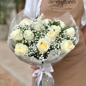 Buquê Clássico com Rosas Brancas - 12 Rosas