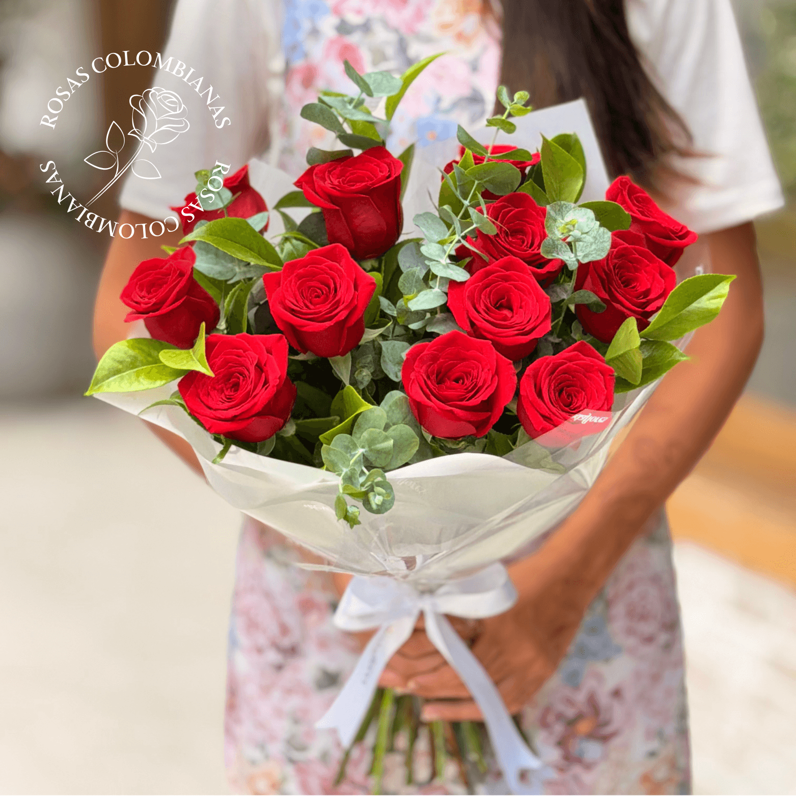 Buquê com 12 Rosas Vermelhas