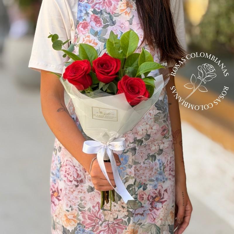 thumb-buque-com-3-rosas-vermelha-0