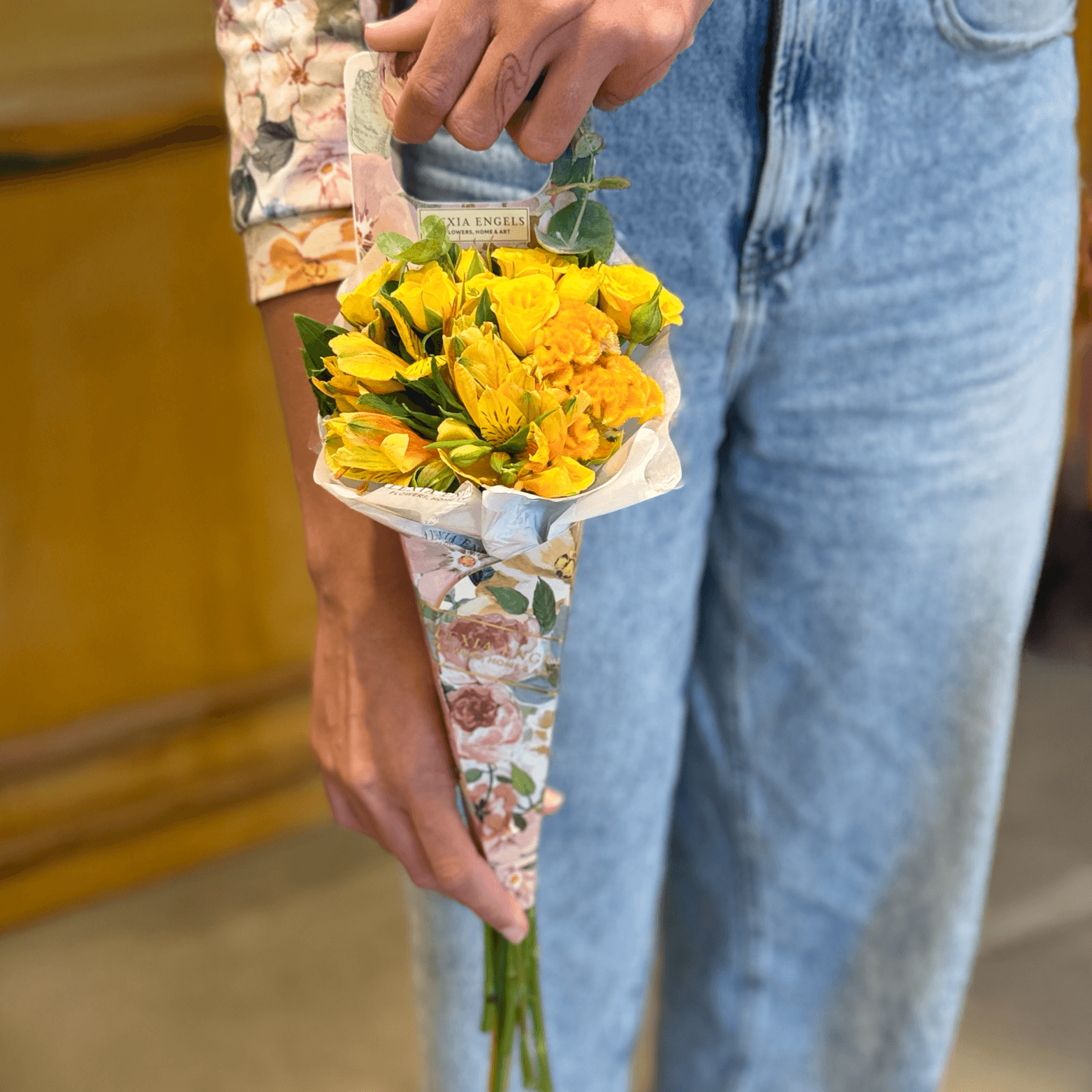 thumb-cone-mix-de-flores-tons-amarelos-1